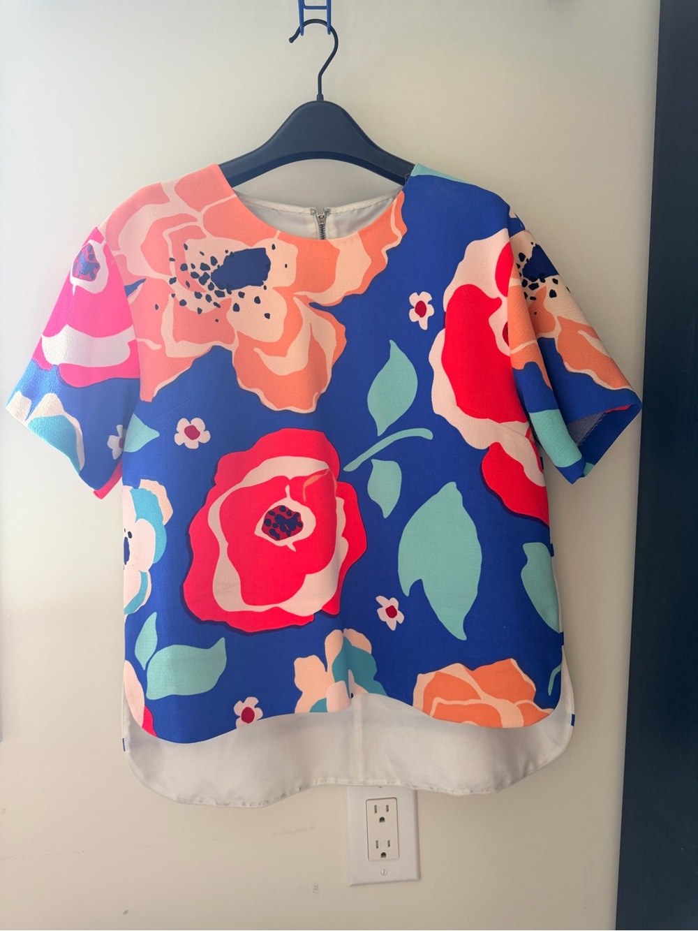 kate spade Bold Floral Short-Sleeve Top in Blue, Coral, Red & Mint
